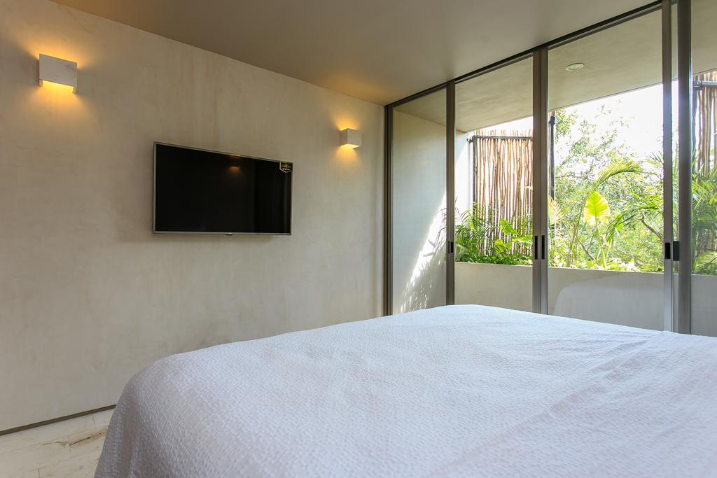 Eco-Chic Design Condos Wrapped In Nature'S Elements By Stella Rentals Tulum Habitación foto